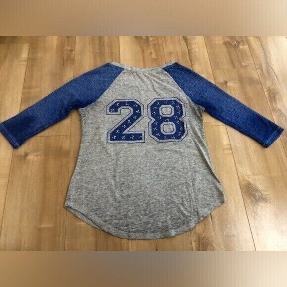 Disney Mickey Cotton Baseball Tee women’s Sz s (0019) - Picture 4 of 4